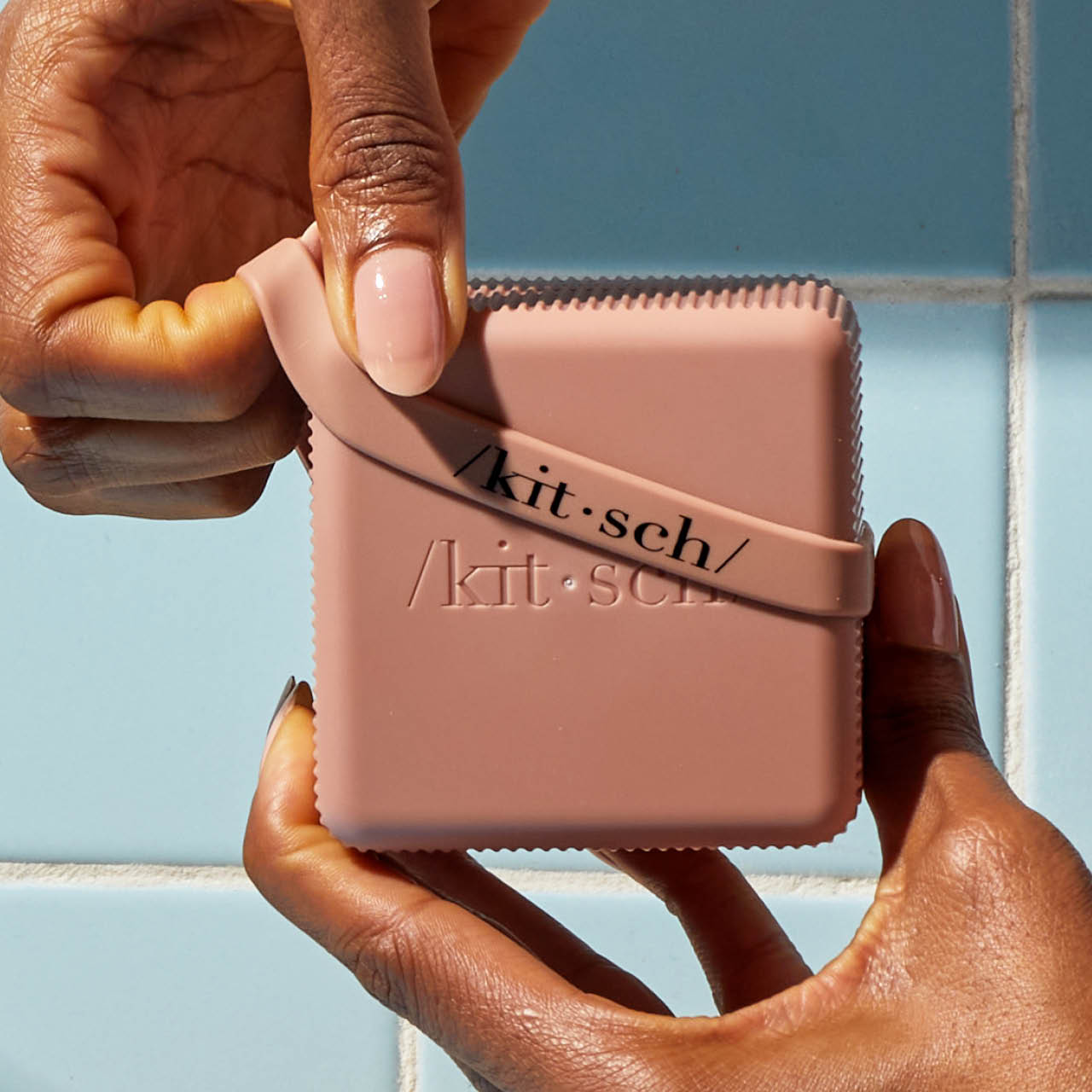 KITSCH Bottle-Free Beauty Travel Case